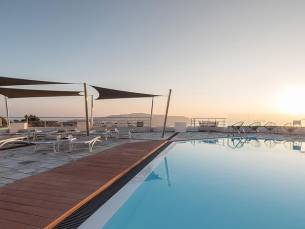 Caldera's Dolphin Suites