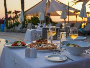 Coral Beach Hotel & Resort