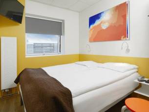 Cabin Hotel