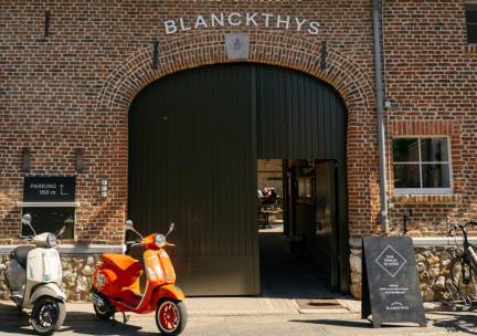 Overnachten in 16e-eeuwse boerderij met brasserie en binnentuin in de Voerstreek net over de grens in Belgi&euml;! Incl. ontbijt of o.b.v. halfpension!