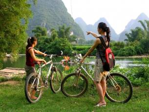 Fietsen in Yangshuo tussen het Karst gebergte