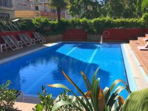 AQUA Hotel Bertran Park - logies & ontbijt