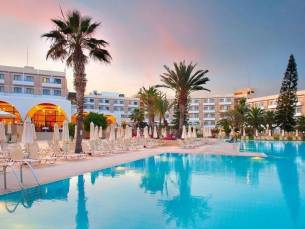 Louis Phaethon Beach