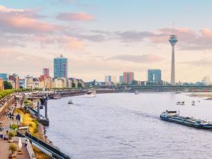 Verblijf in Neuss nabij Düsseldorf met verblijf in een 4*-hotel met sauna incl. uitgebreid ontbijtbuffet ????️????