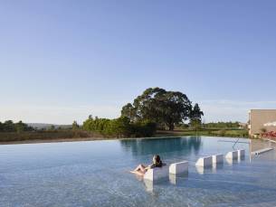 Praia Do Canal Nature Resort