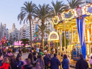 Beleef de betoverende kerstmarkten van Valencia! Modern hotel nabij het centrum van Valencia incl. vlucht en ontbijt! ????????