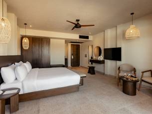 Sentido Naga Bay