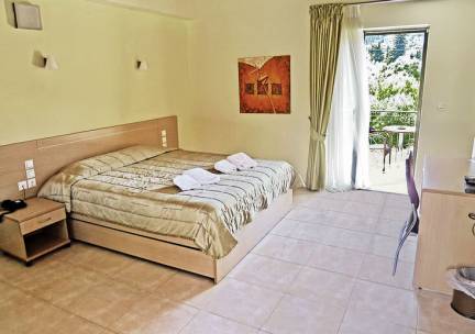 Eleana Hotel