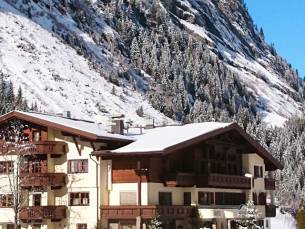 Hotel M&ouml;derle