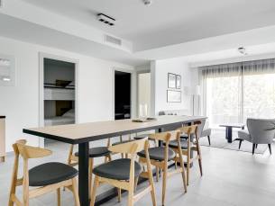 New deluxe suite for 8 people with 3 bedrooms