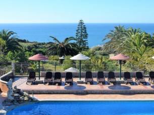 Opwarmen onder de Portugese winterzon! Verblijf in de Algarve incl. vlucht en huurauto