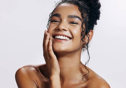 Gezichtsbehandeling (75 min) naar keuze