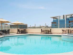 Howard Johnson Plaza by Wyndham Dubai Deira