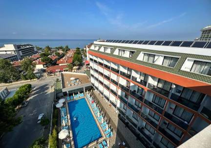 Side Golden Rock Spa