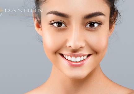 Gezichtsbehandeling of henna brows