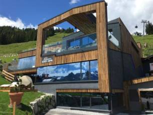 Levensstijl. Gezin. SPA, gastronomische keuken en Alpenpanorama