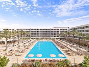 8 daagse vliegvakantie naar The Rif at Mangrove Beach Corendon Curacao Curio by Hilton in willemstad, curacao