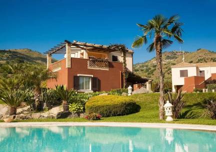 Alcantara Resort