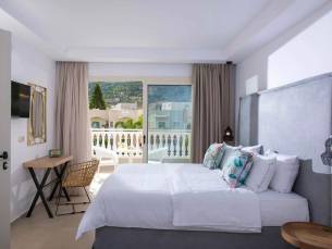Sarpidon Hotel