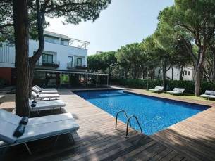NM Suites Hotel