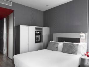 8 daagse vliegvakantie naar Petit Palace Plaza Espana in madrid, spanje