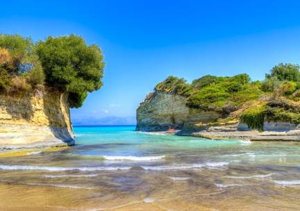 Ontdek Corfu met je huurauto o.b.v. all inclusive incl. vlucht