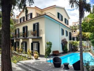 Madeira getaway op het bloemeneiland! ???? Authentiek hotel op een toplocatie nabij de kust en de Lido-promenade incl. vlucht & ontbijt