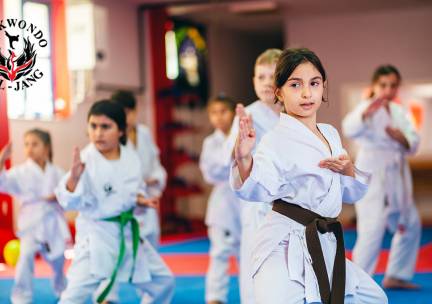 1 of 3 maanden onbeperkt taekwondo voor jongeren