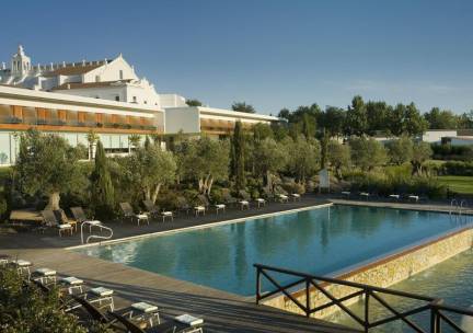 Convento Do Espinheiro Hotel and Spa