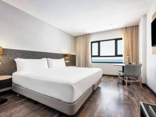 Cadiz Paseo del Mar Affiliated by Melia