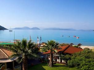 Aparthotel Grand Nefeli