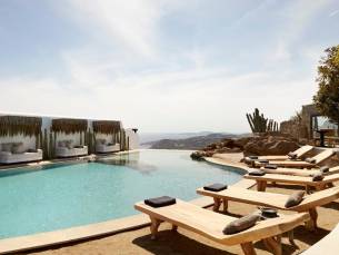 Myconian Panoptis Escape