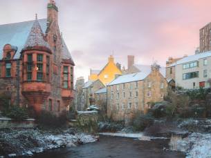 Sfeervol genieten in het centrum van de veelzijdige stad Edinburgh incl. vlucht