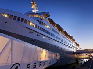 MEGADEAL! ⚡ UNIEK verblijf op een historisch schip in de haven van Rotterdam + terras met uitzicht op de skyline incl. ontbijt