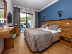 Green Nature Resort & Spa