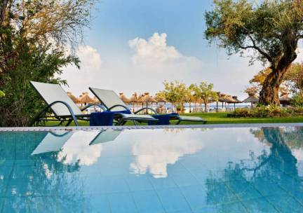 Kontokali Bay Resort & Spa