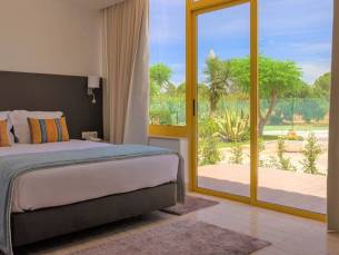 Geniet van een zonvakantie in de Algarve incl. vlucht, huurauto en ontbijt