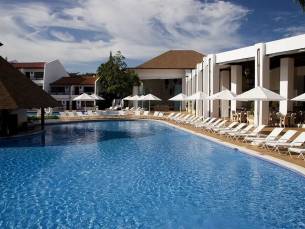 BlueBay Villas Doradas