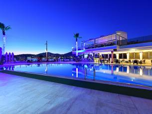 Tropicana Beach