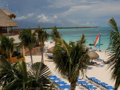 The Reef Coco Beach