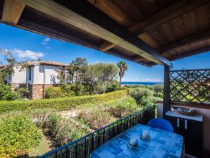 Casa Emozione With Shared Pool