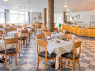 Aparthotel Corali