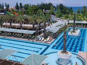 Hotel Crystal de Luxe Comfort Collection