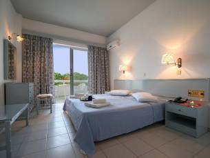 Fly & Go Happy Days Hotel