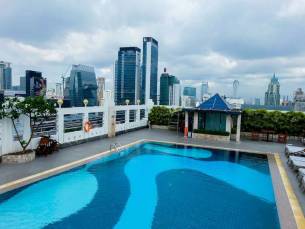 Zenith Sukhumvit Hotel