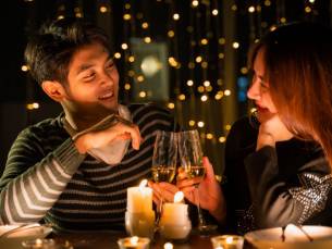 Geniet van een KERSTDINER in een prachtig 4*-boshotel met zwembad nabij Roermond incl. ontbijt !