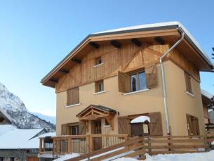 Chalet De Manou