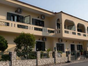 Aparthotel Athanasios by Philoxenia