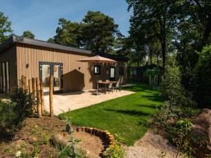 Loevestein met Hottub - 4 personen