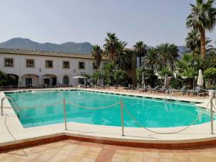 Al Balhara Resort